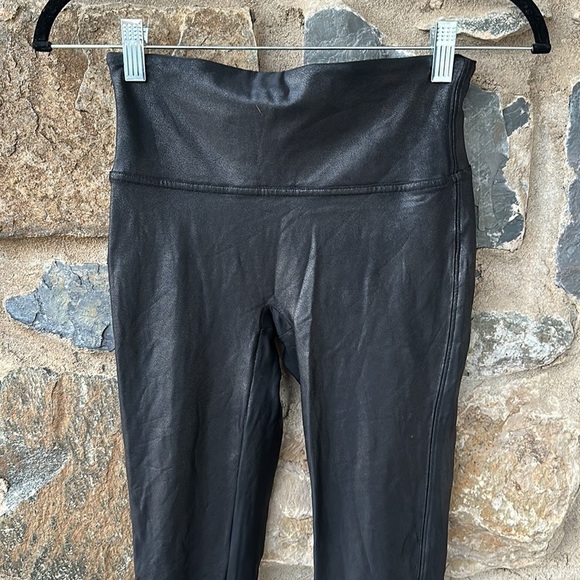 Spanx High Waisted Faux Leather Leggings in Black Size Small - Picture 5 of 9